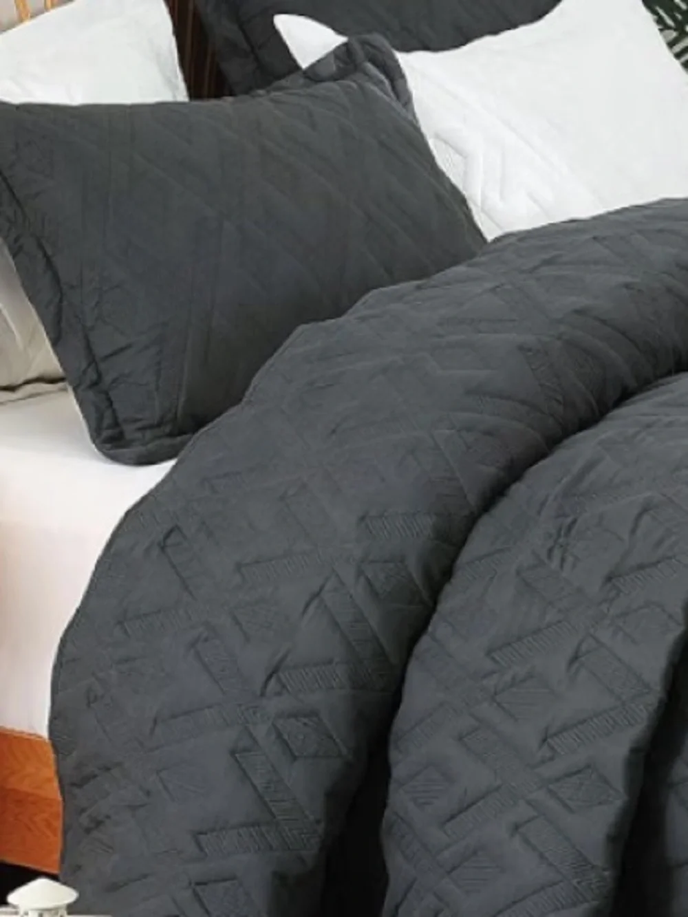Gray Quilt Twin 68x86 & sham - Lightweight new
